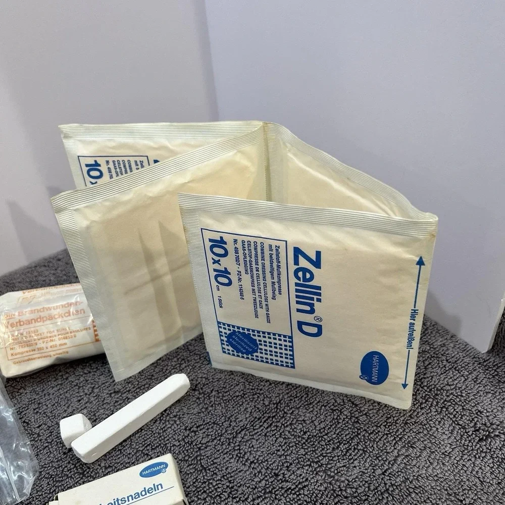 Kraftwagen-Verbandkasten HARTMANN First Aid Travel Kit-original But Incomplete